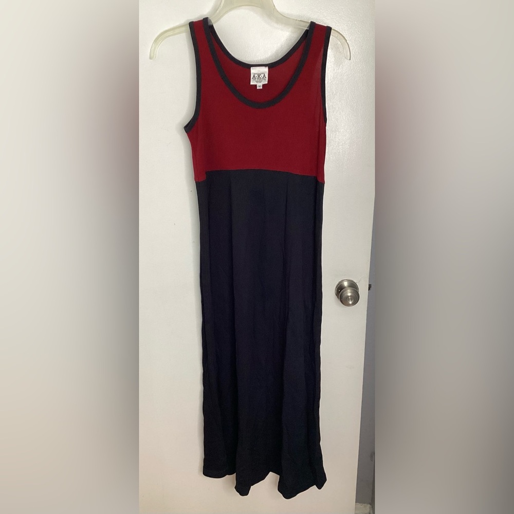 Vintage Chic Red and Black Textured Maxi Dress M